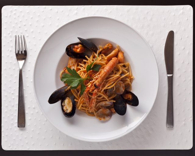 Спагетти с рыбным соусом