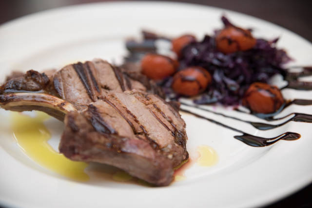 Жареная баранья отбивная